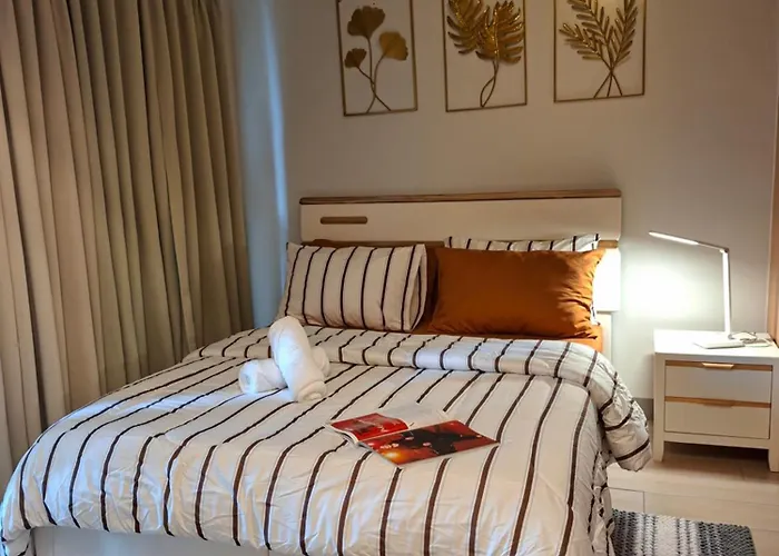 Mysuites2go24k Parksuites T2 * Manila